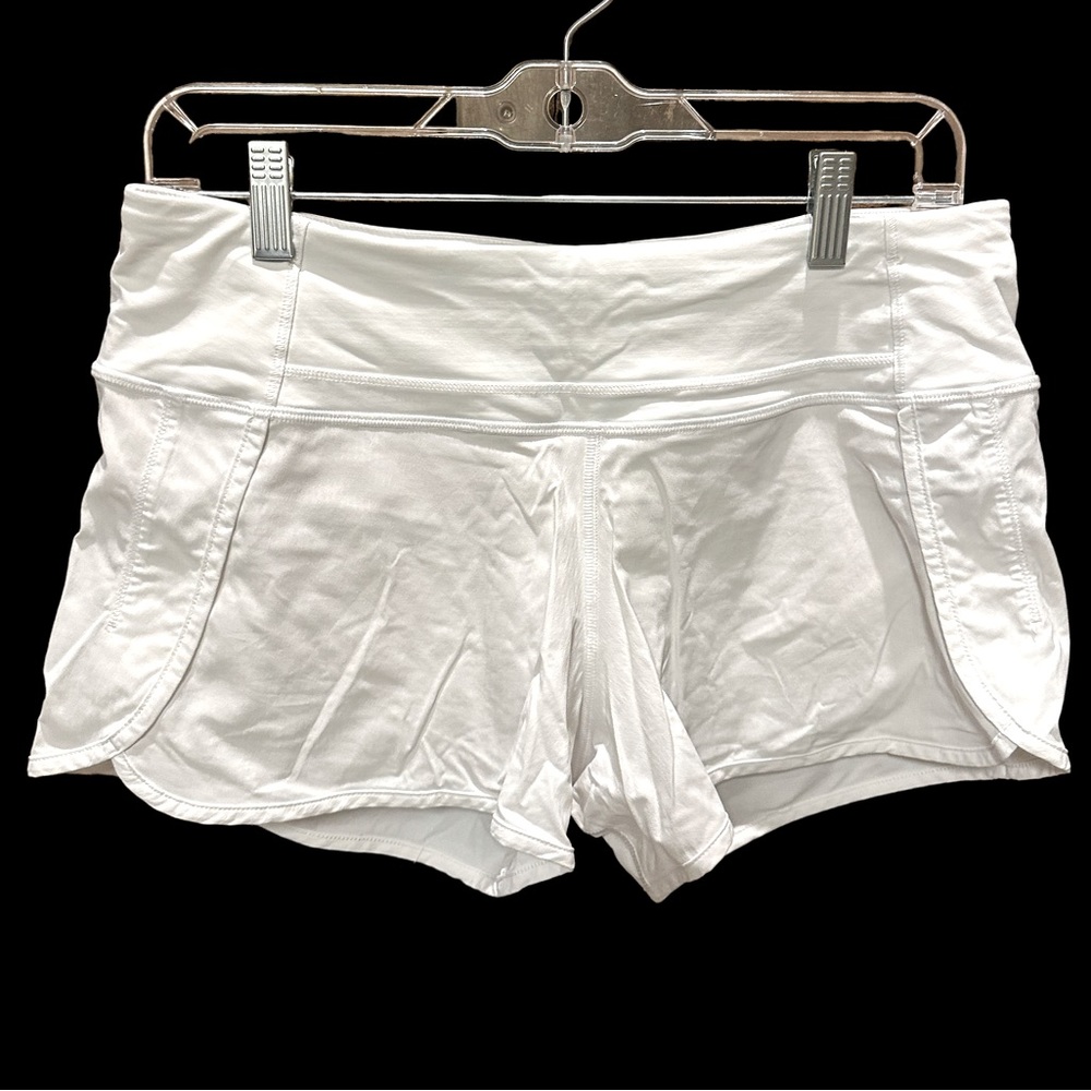 Lululemon White Speed Up Mid-Rise Lined Short Size 6